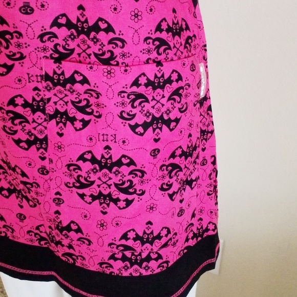 Koi Rylee Full Moon Print Scrub Top Size Small - Picture 3 of 6